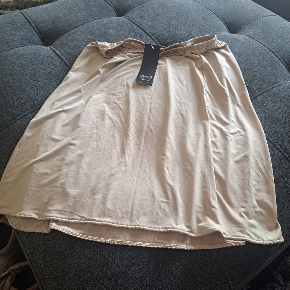 Jones New York Tan Slip